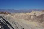 Golden Canyon, visto de Zabriskie Point, no Death Valley National Park, na Califórnia - EUA